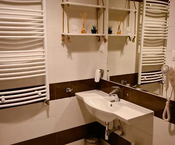 Zielone Z Aneksem Kuchennym Lehnice